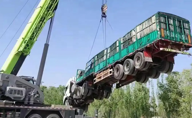 彭水道路脱困救援案例
